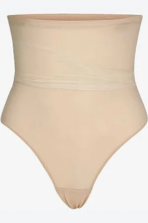 MAGIC Bodyfashion Shapingtrusse Hi Waist Thong - medium support