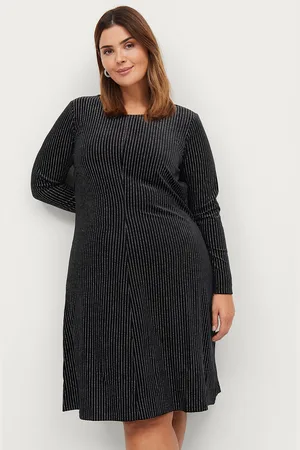 Zizzi Fløjlskjole mLanna L/S Knee Dress
