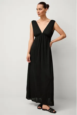 Gina Tricot Maxi kjole Deep V Maxi Dress