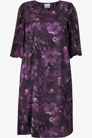 Zhenzi Kjole Bria 492-dress 3/4