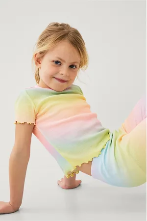 ELLOS Top med regnbuefarvet print