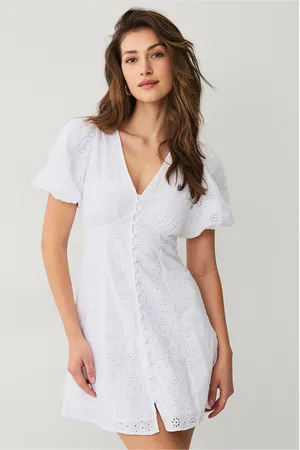 Gina Tricot Kjole Broderie Anglais Dress