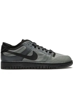 Nike Dunk Low sneakers