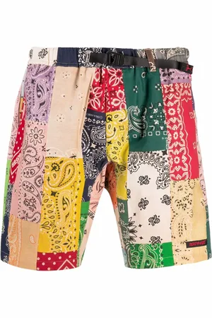 READYMADE Shorts med bandanatryk og patchwork