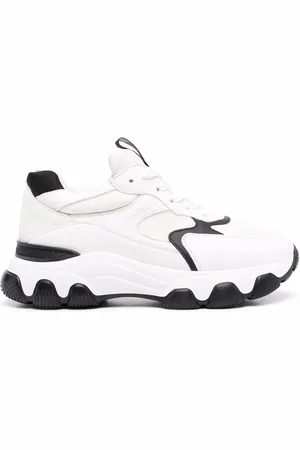 Hogan Sneakers med logomærke og snøre