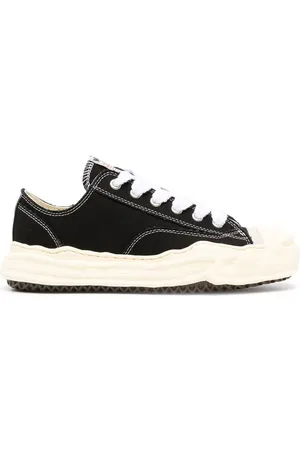 Maison Mihara Yasuhiro Low-top sneakers med snøre