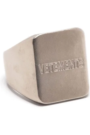 Vetements Firkantet signet-ring med logo