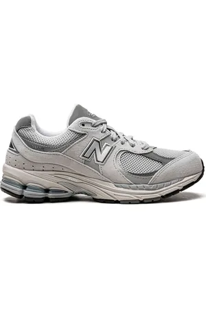 New Balance 2002R low-top sneakers