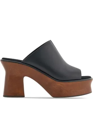 Salvatore Ferragamo 85mm lædersandaler med kilehæl