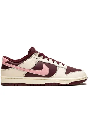 Nike Dunk Low Retro PRM 