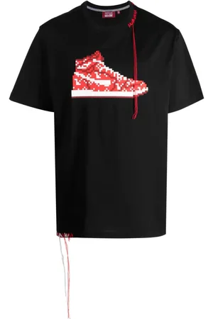 MOSTLY HEARD RARELY SEEN T-shirt med sneakers-tryk