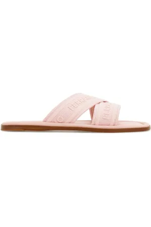 Salvatore Ferragamo Sandaler med krydsende remme og logo-jacquard