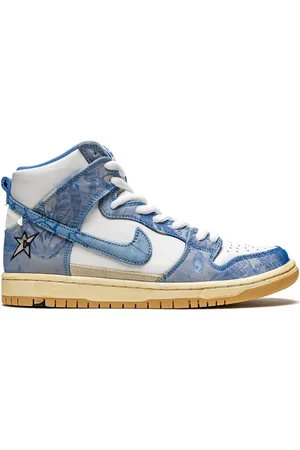 Nike High-top SB Dunk sneakers