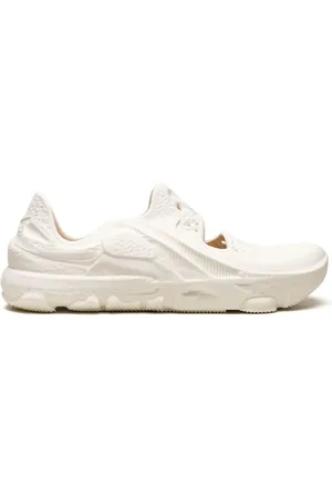 Nike ISPA Universal Natural sneakers