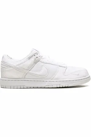 Nike Dunk Low sneakers