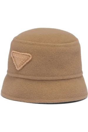 Prada Bøllehat i velour med trekantet logo