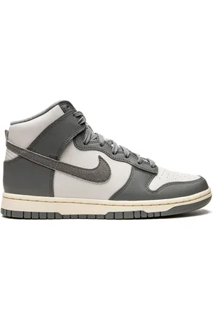 Nike Dunk High sneakers