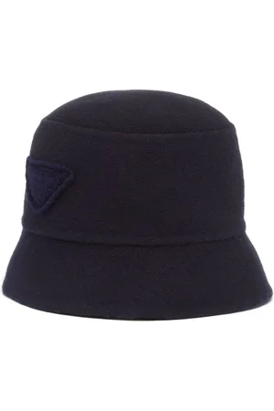 Prada Bøllehat i velour med trekantet logo