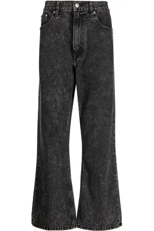 Izzue Jeans med nitteudsmykning og lige ben