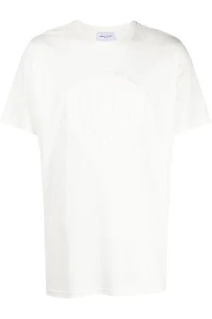 Family First T-shirt med broderet motiv
