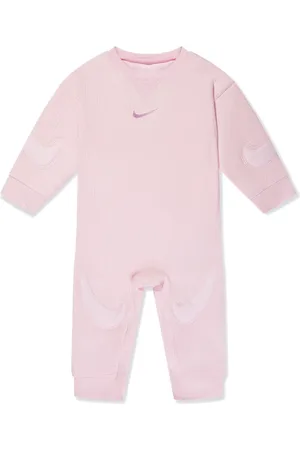 Nike Sparkedragt med broderet logo