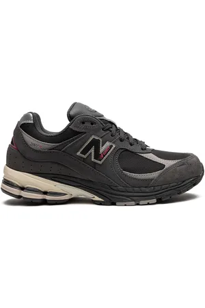 New Balance 2002R 