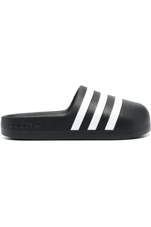 adidas Stribede sandaler i gummi