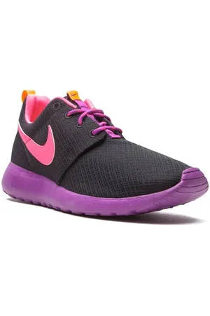 Nike Roshe Run low-top sneakers