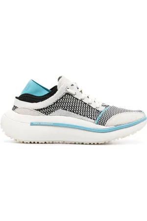 Y-3 X adidas Qisan sneakers i strik