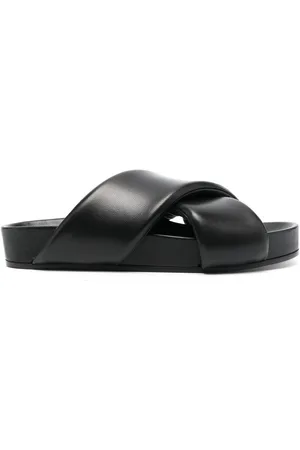 Jil Sander Sandaler med krydsende remme og poleret finish