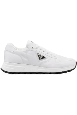 Prada Low-top sneakers med logoplade i siden