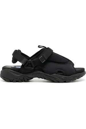 Alexander McQueen L11 sandaler med burrelukning