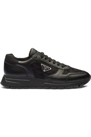 Prada Sneakers i læder med diamantmønster