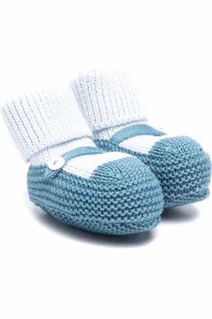LITTLE BEAR Strikkede sandaler i jomfruuld