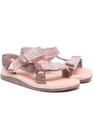 Melissa Sandaler med burrelukning