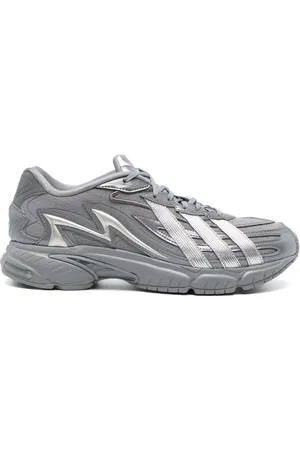 adidas Sneakers med tre striber og paneler