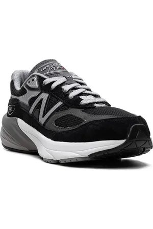 New Balance 990v6 