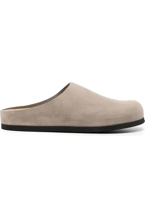COMMON PROJECTS Lædersandaler med præget logo