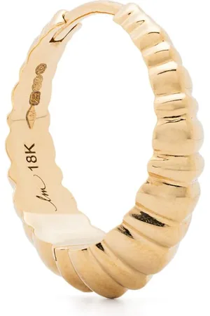 Lizzie Mandler Fluted Crescent-huggie-ørering i 18 karat guld