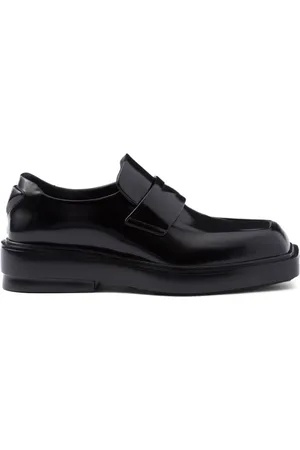 Prada Loafers i læder med trekantet mærke