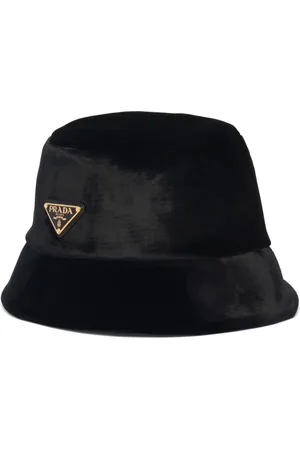 Prada Bøllehat i velour med trekantet logo