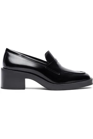 Stuart Weitzman 40 mm Kaia loafers