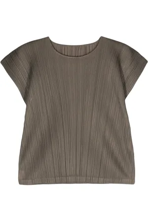 PLEATS PLEASE ISSEY MIYAKE Monthly Colors: March plisseret top