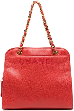 CHANEL Logopræget skuldertaske fra 1997-1999