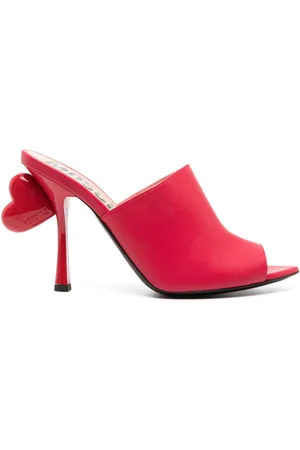 Moschino 100mm pumps i læder og hjertedetalje