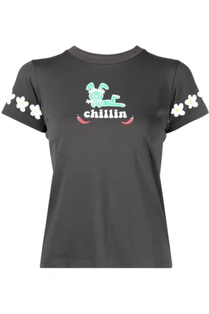 Natasha Zinko Chillin T-shirt med grafisk tryk