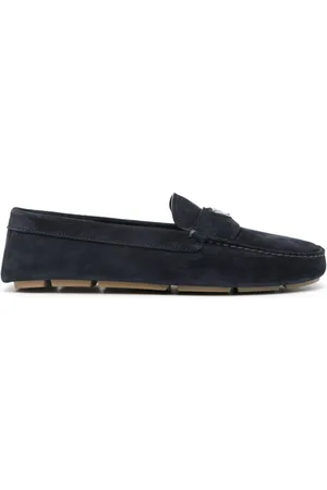 Prada Loafers i ruskind med emalje-trekantet logo
