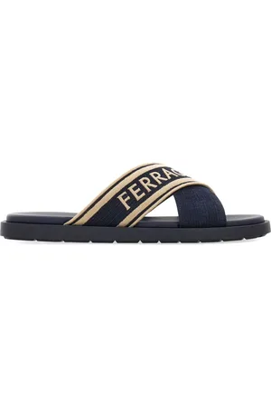 Salvatore Ferragamo Sandaler med krydsende remme