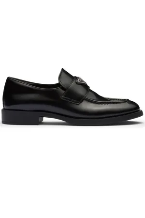 Prada Loafers i læder med trekantet logo