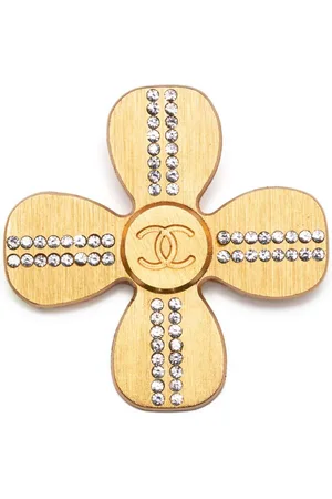 CHANEL CC-kløverbroche fra 2001
